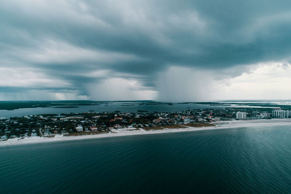 Huracán Simón y tormenta Rachel dejan al menos cinco muertos en México