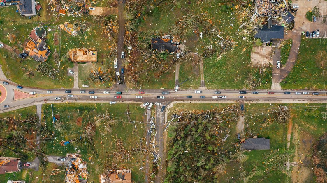 Alerta meteorológica en el sur de California por intensas lluvias y riesgo de tornados