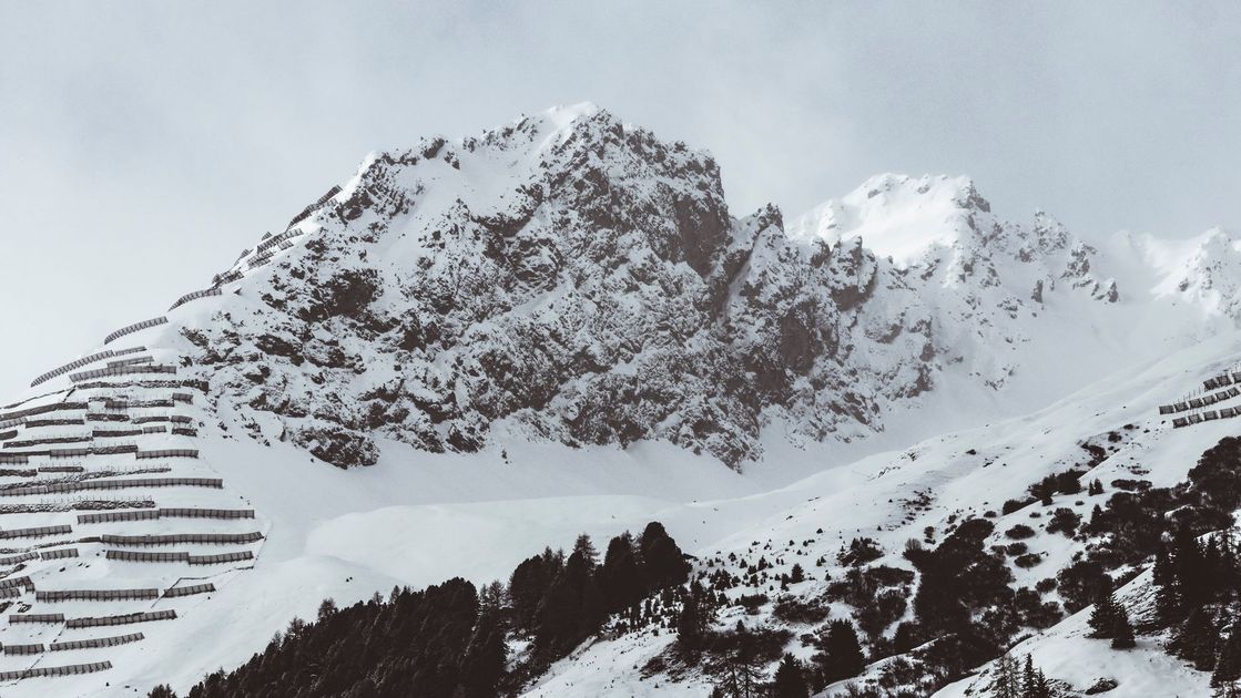 Avalancha en Chile deja tres muertos y cuatro heridos en Portillo