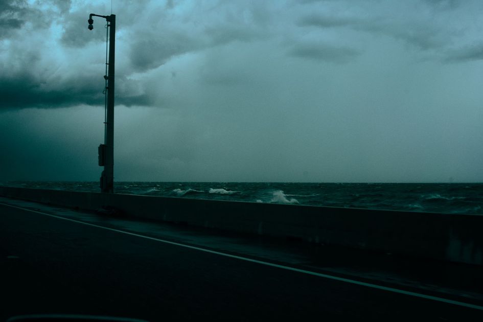 Alerta por Nor'easter en Nueva York: Fuertes vientos e inundaciones amenazan la costa este